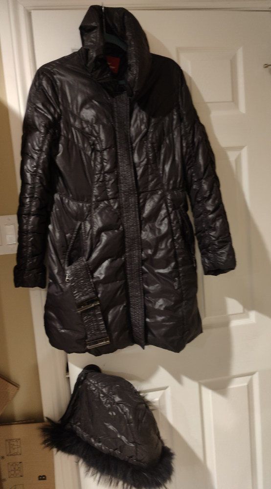 Women's Black Puffer Jacket with Detachable Hood