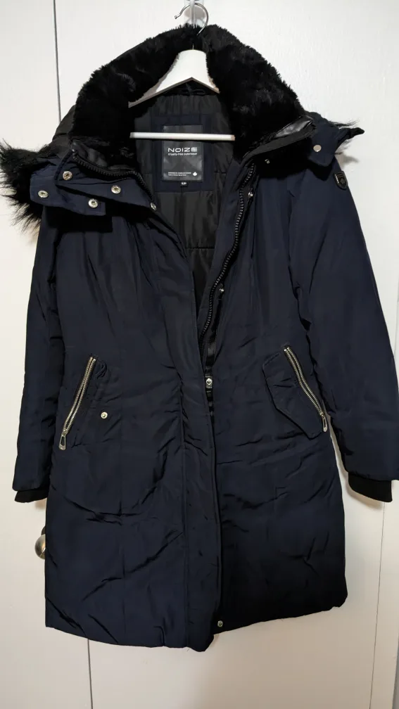 🥕NOIZE Women's Long Down-Filled Winter Coat - Size Small image indicator(3)