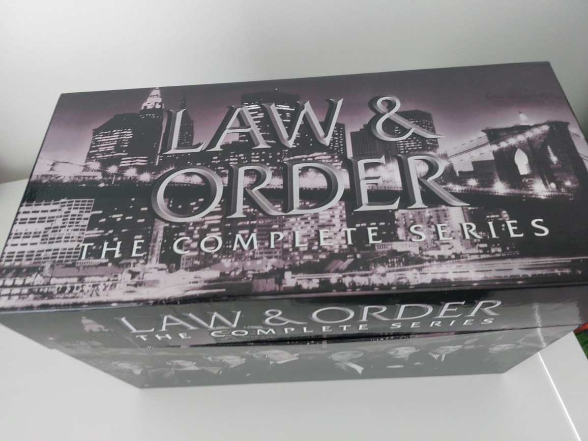 Law & Order complete 20 season series box set 🧡 - photo 3