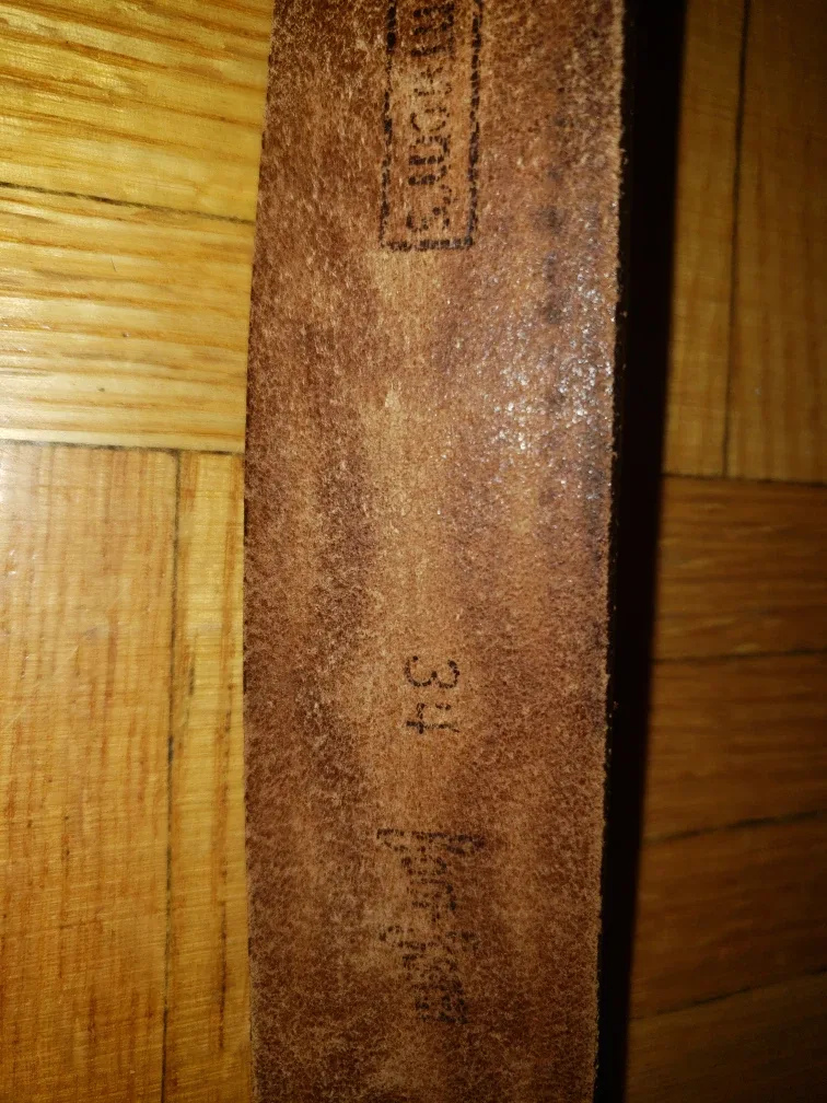 Vintage Crocodile Belt Buckle with Leather Strap 🧡 image indicator(4)