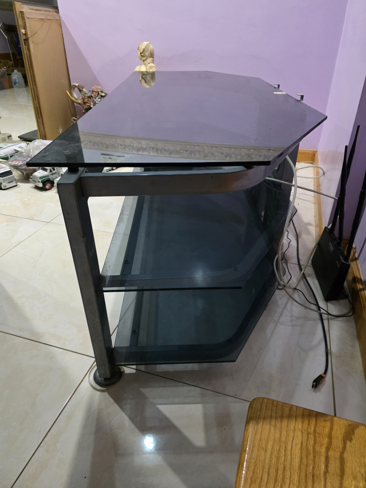 Corner Glass TV Stand - photo 2