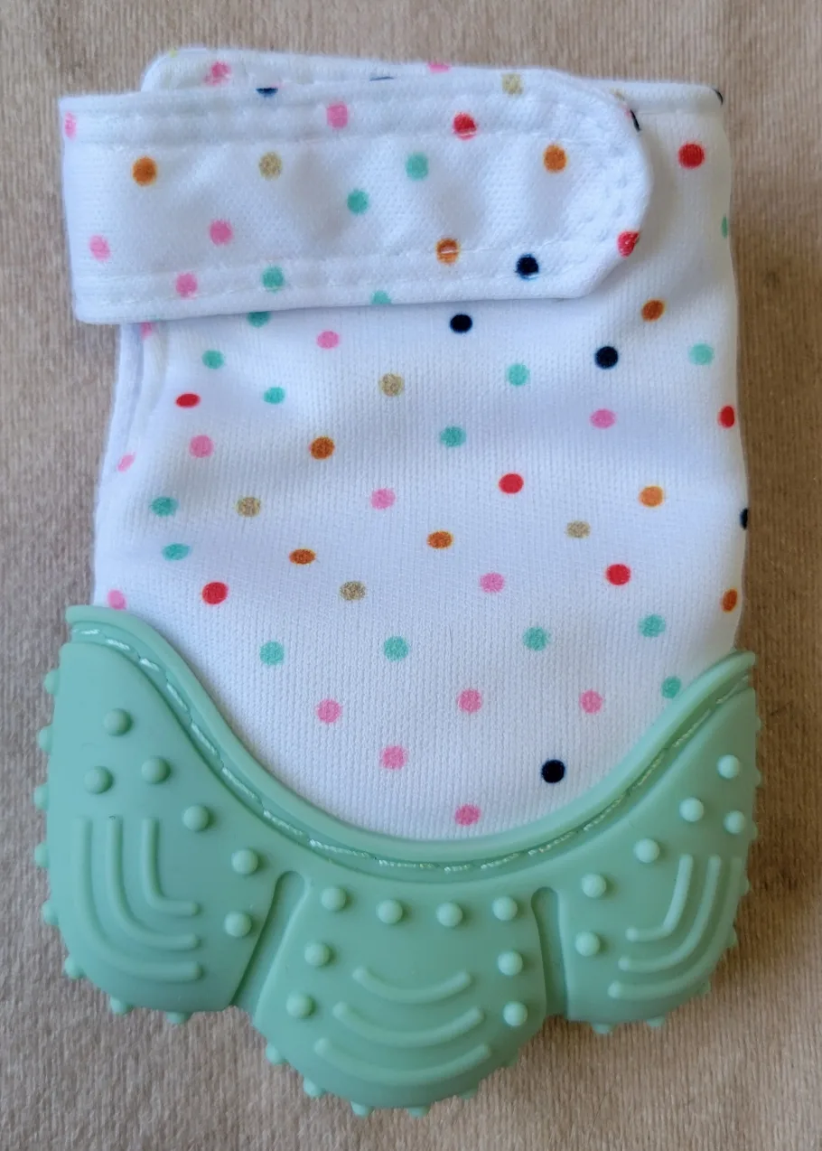 ‼️TOSS ALERT‼️ Bundle - Baby Accessories - Size 0-12 Months image indicator(4)