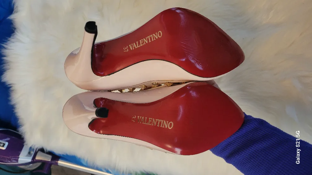 cream red bottom Studded Heels image indicator(3)