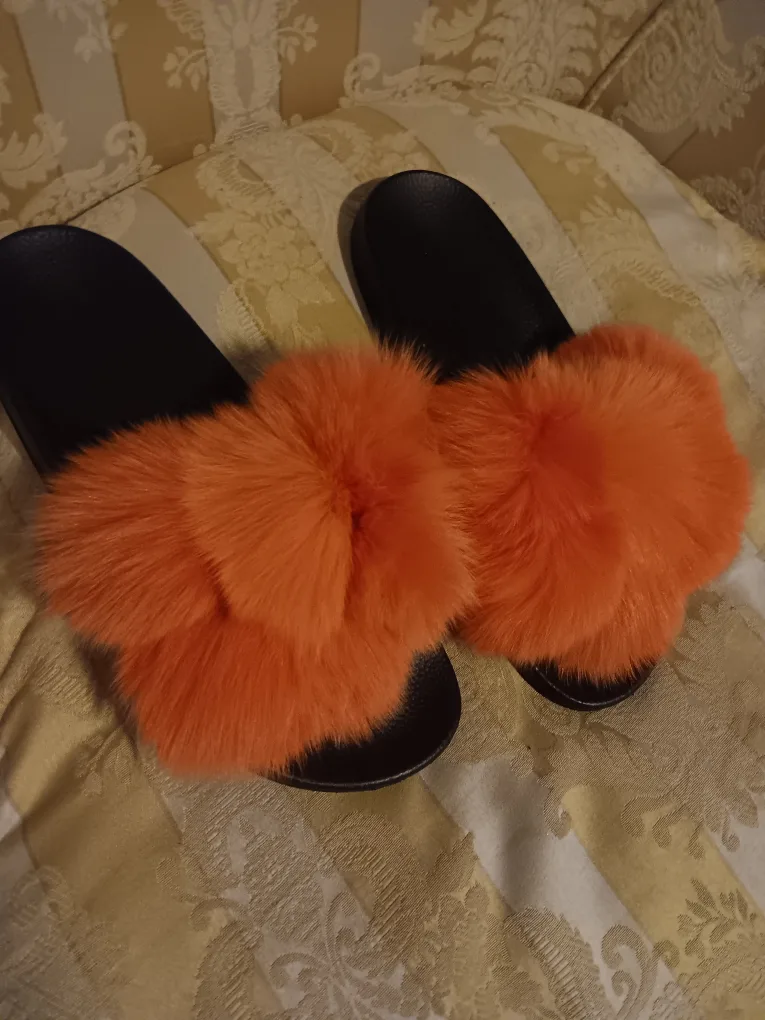 Fuzzy Orange Fur Slides image indicator(4)
