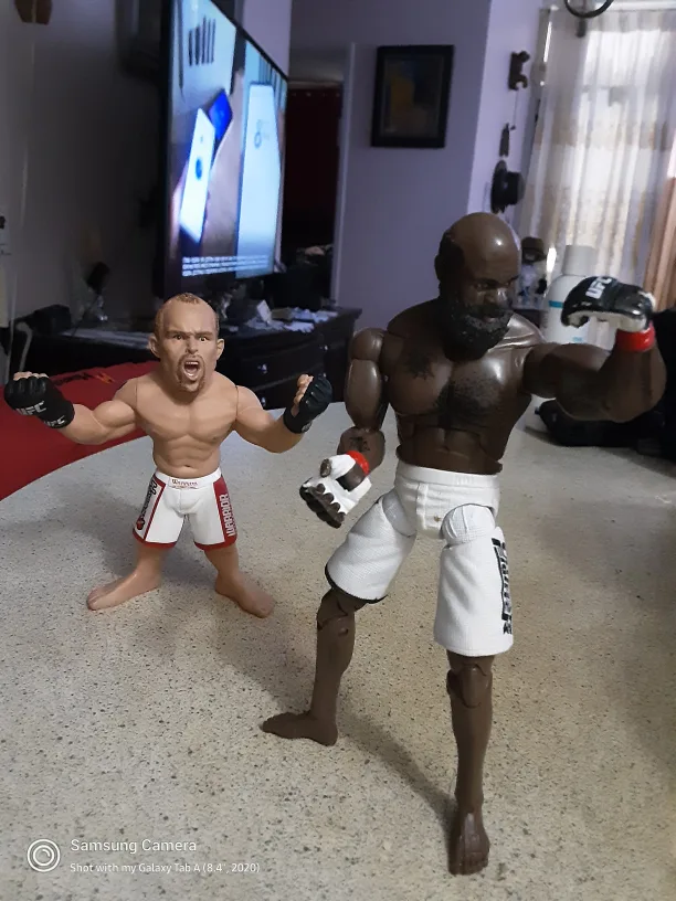 KIMBO SLICE & SHANE CARWIN-UFC ROUND 5 ULTIMATE. image indicator(2)