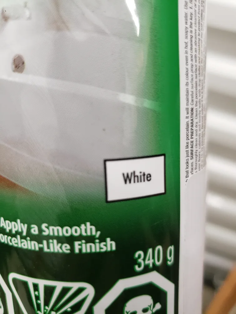 Rust-Oleum Tub and Tile Epoxy Acrylic Spray Paint - White image indicator(3)