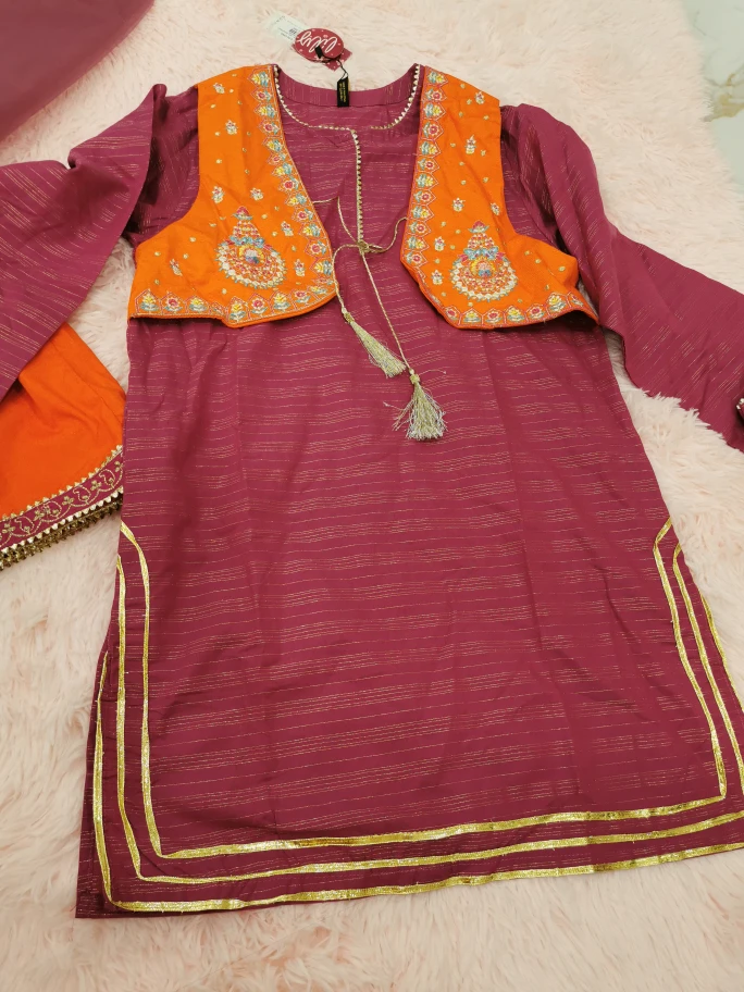 Girls' Orange and Maroon Embroidered Three-Piece Suit - photo 2