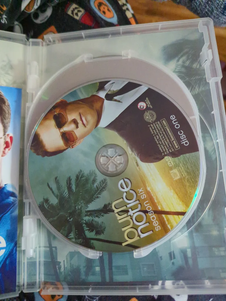Burn Notice Season Six DVD image indicator(4)