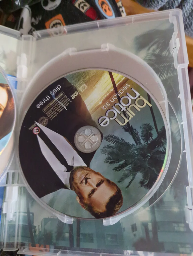 Burn Notice Season Six DVD image indicator(6)