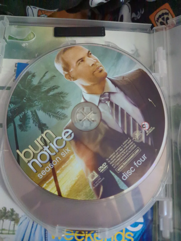 Burn Notice Season Six DVD image indicator(7)