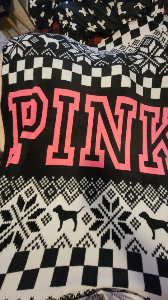 PINK Victoria's Secret Holiday Throw Blanket image indicator(2)