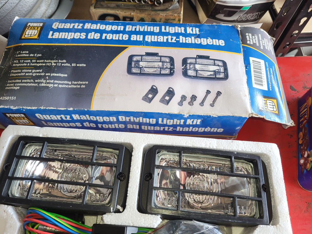 Power Fist Quartz Halogen Driving Light Kit - New in Box - photo 2