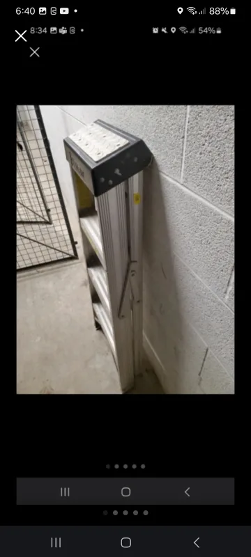 Featherlite Folding Step Ladder image indicator(2)