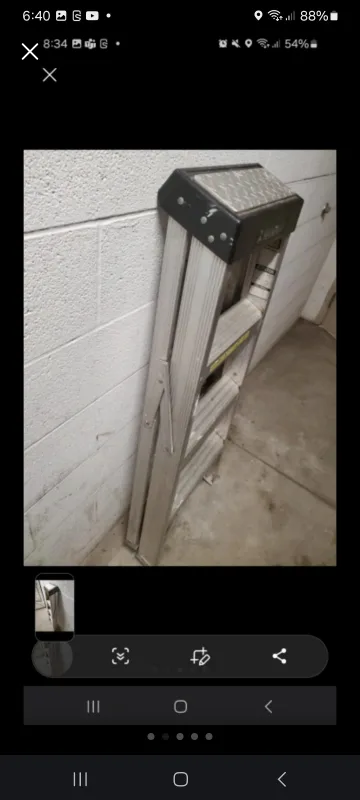 Featherlite Folding Step Ladder image indicator(3)