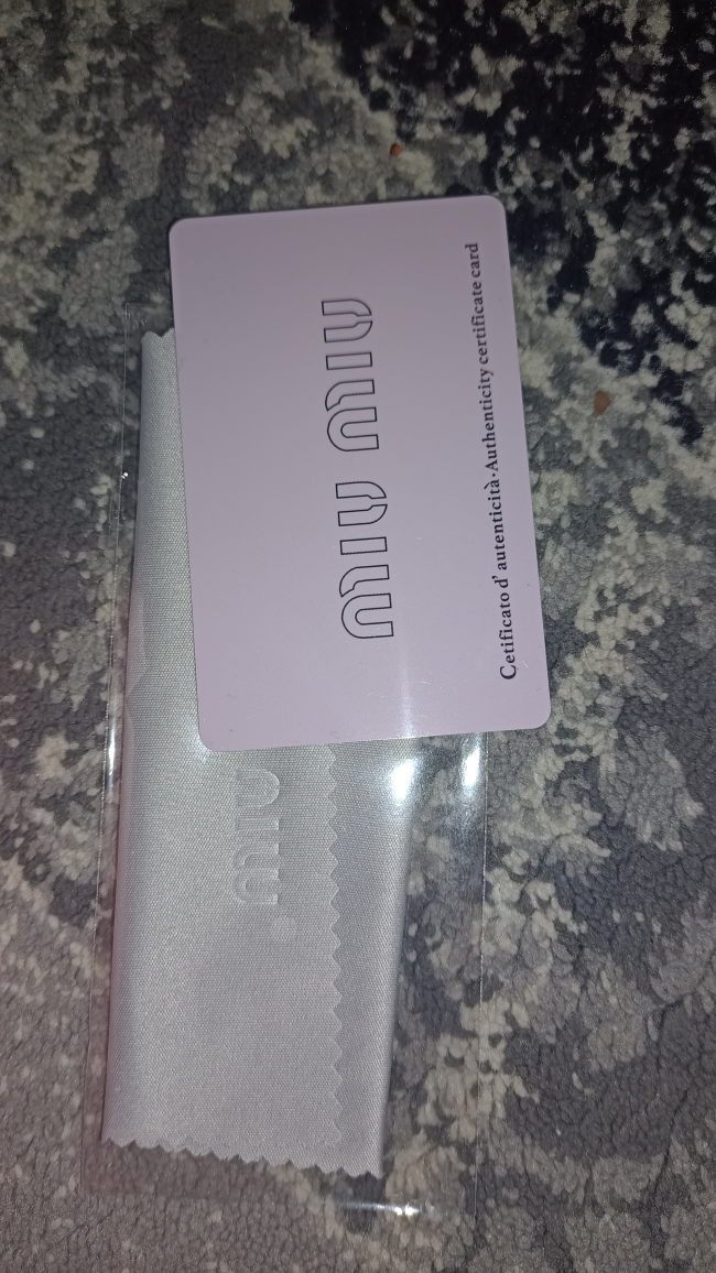 Miu Miu Sunglasses with Case and Cleaning Cloth - photo 4