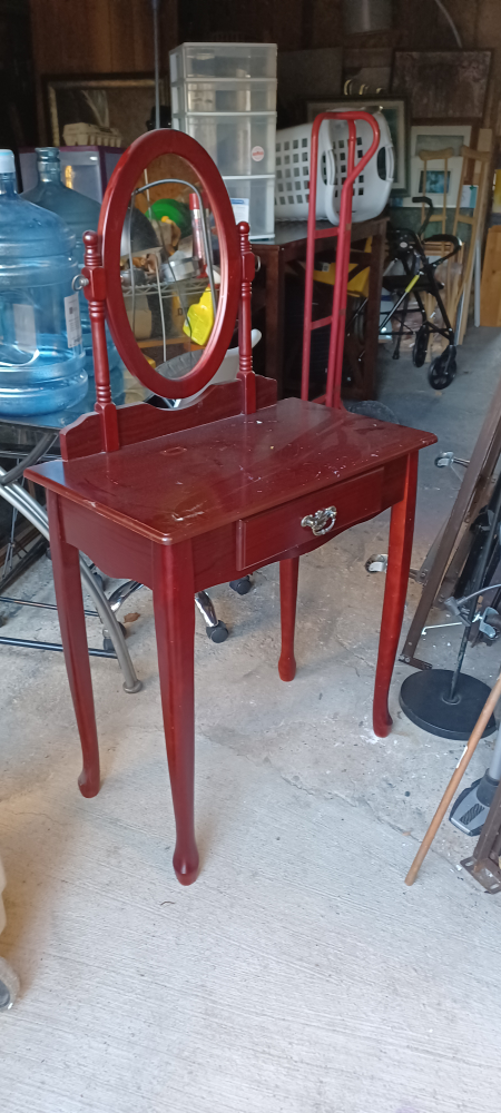 Small Mahogany Vanity Table with Mirror