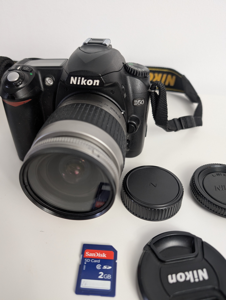 Nikon D50 DSLR Camera with 28-80mm Lens & Accessories