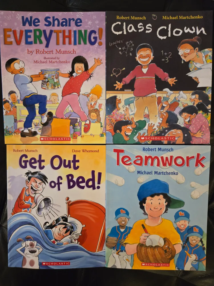 Robert Munsch Books $4 Each thumbnail