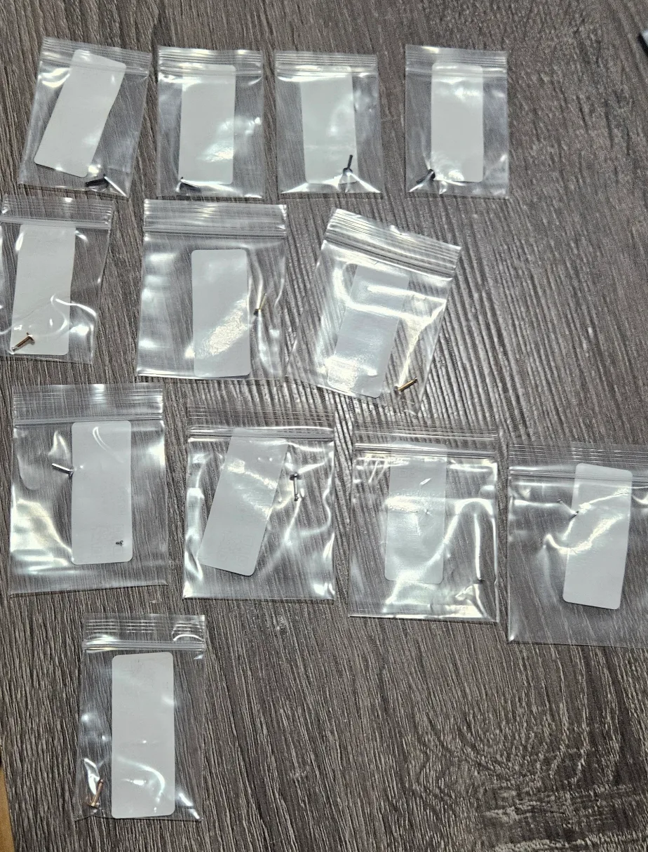 16G Labret Studs - Multiple Colors (NEVER BEEN USED) image indicator(2)