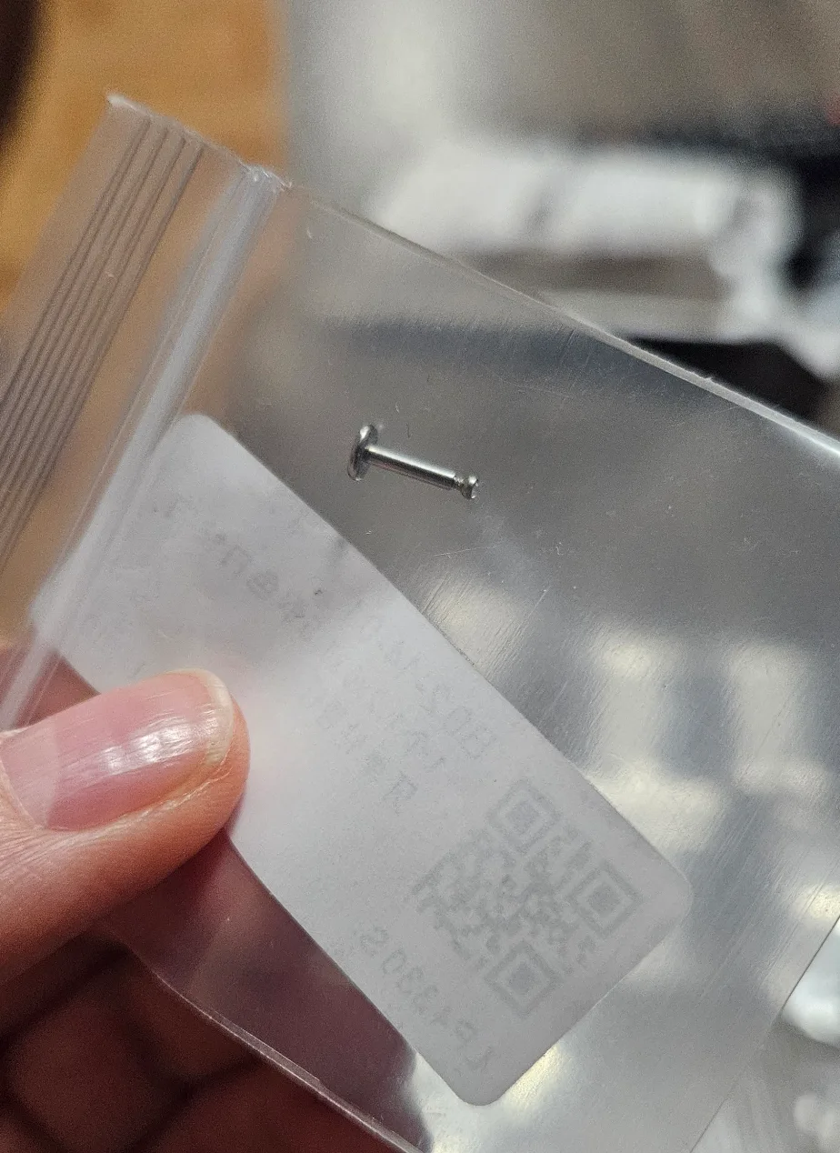 16G Labret Studs - Multiple Colors (NEVER BEEN USED) image indicator(5)