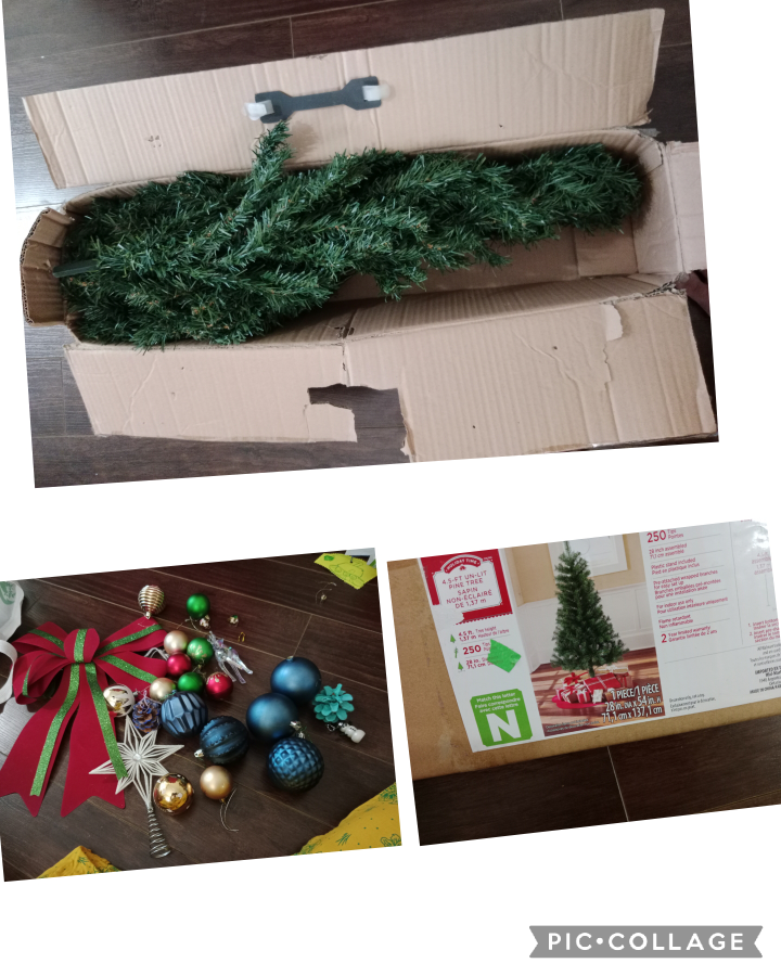 4.5 ft Christmas tree