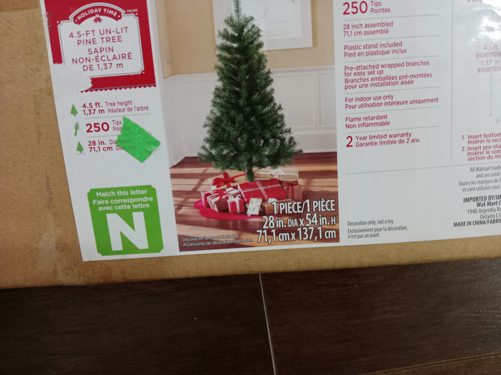 4.5 ft Christmas tree - photo 3