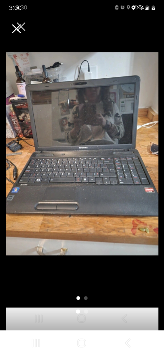 Toshiba Laptop - Used - photo 2