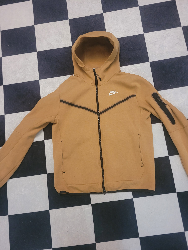 Nike Tech Size Small - photo 2