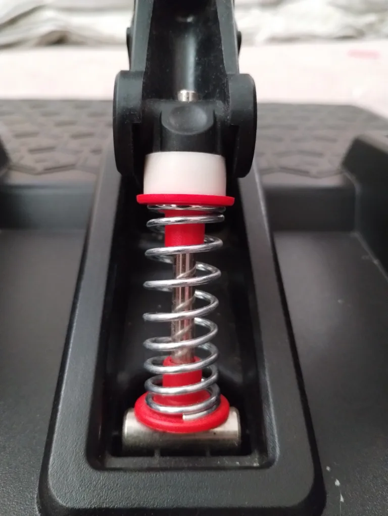 Thrustmaster T3PM Add-on Pedals for Racing simulator image indicator(4)