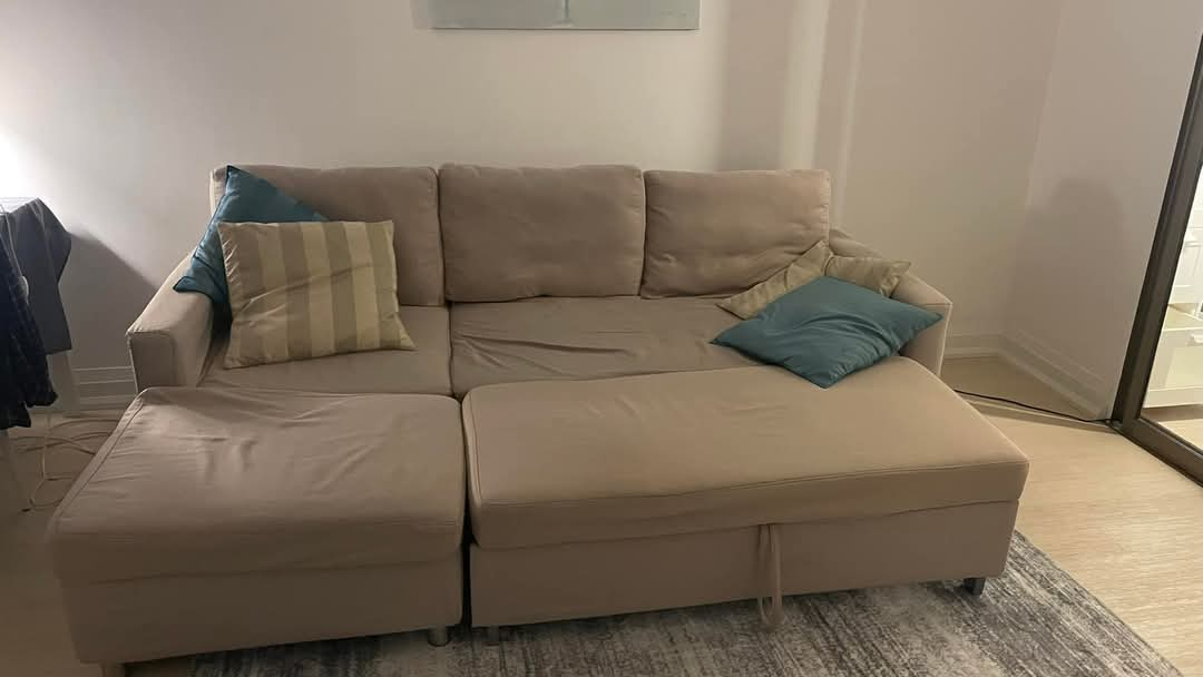 Three seater couch - photo 2