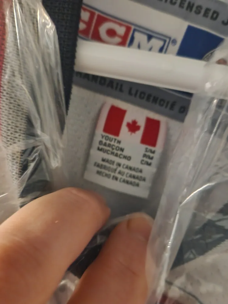 Vintage CCM Vancouver Canucks Youth Jersey - Autographed image indicator(2)