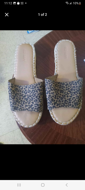 Women's Leopard Print Old Navy Size 8 Sandals