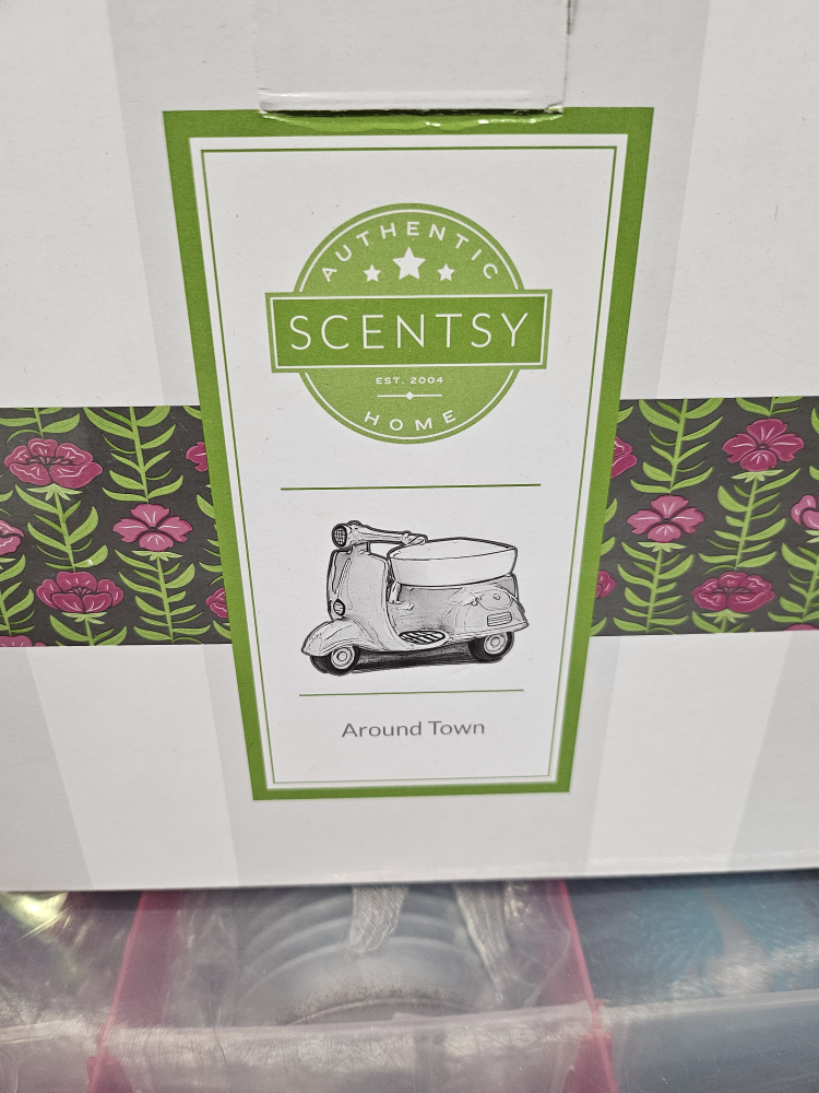Scentsy Around Town Scooter Warmer - photo 2