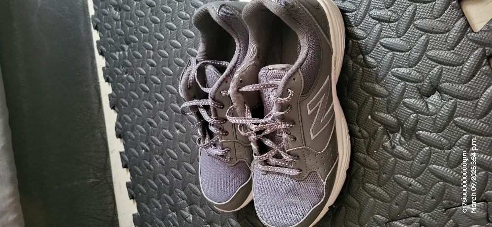 New Balance Women's  Shoes image indicator(3)