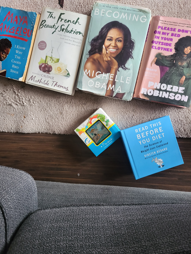 Free Collection of Books and a Panamanian Coaster set.