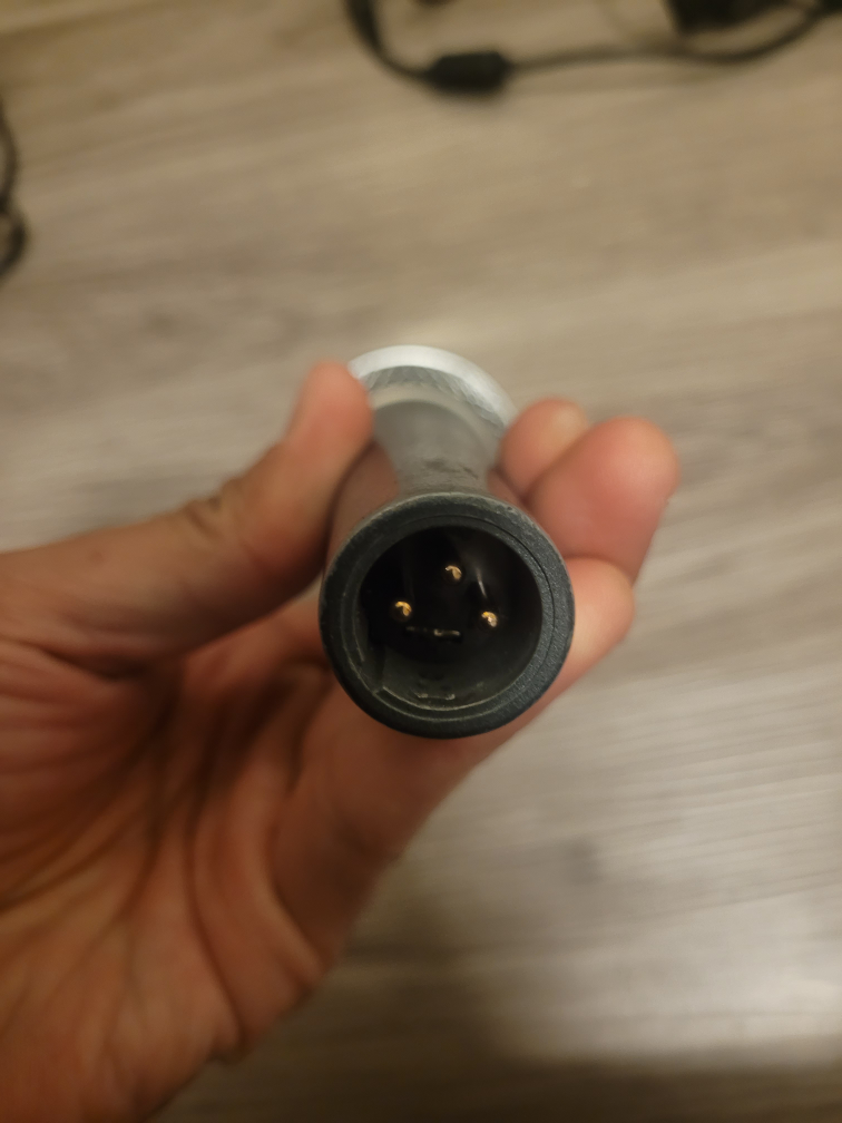 Shure Beta 58A Dynamic Microphone - photo 3