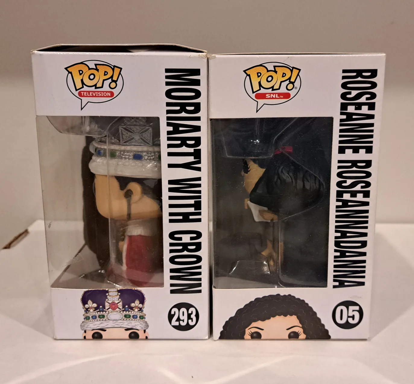 Sherlock Moriarty 👑 293 & Roseanne Roseannadanna 🌙 05 image indicator(2)