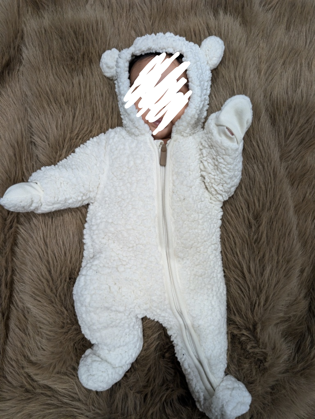 Adorable Baby Bear Sleepsuit - photo 2