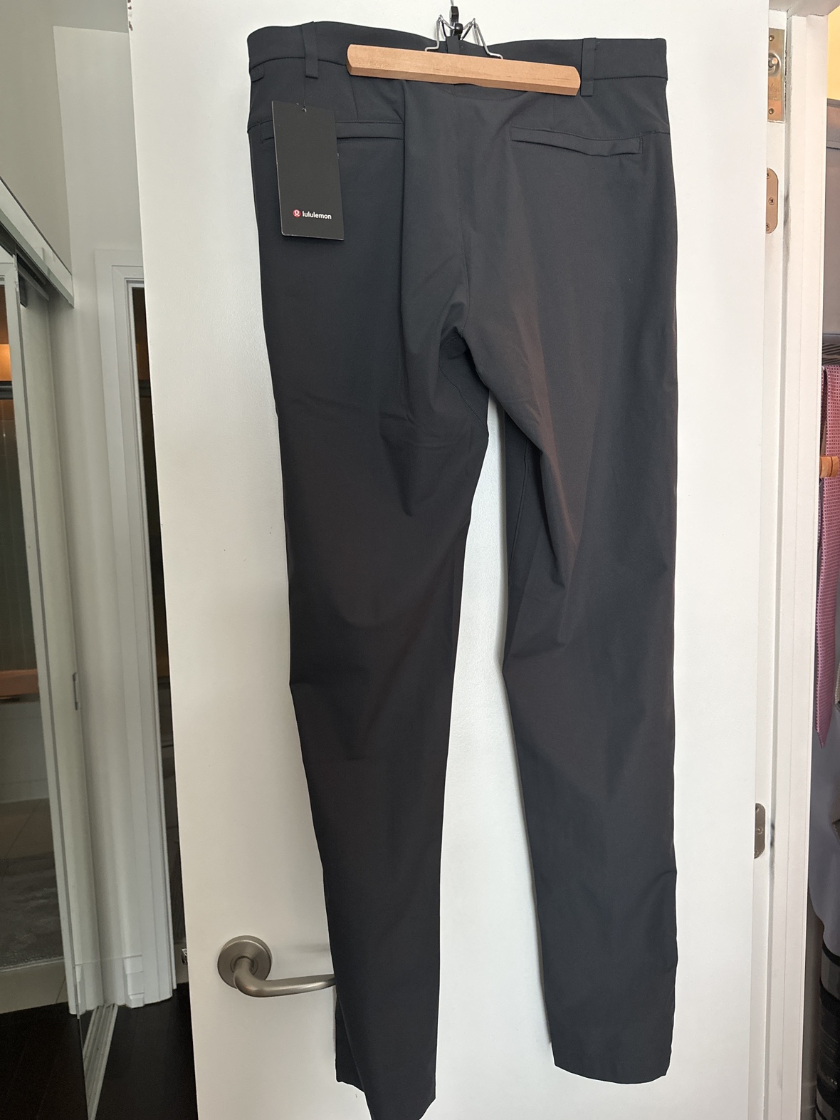 Lululemon Commission Pant Classic 37"L Black Size 34 Tall