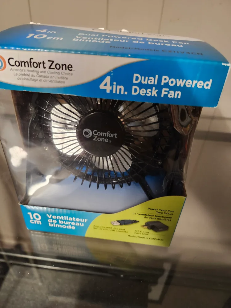 Comfort Zone 4in Dual Powered Desk Fan - New in Box image indicator(2)