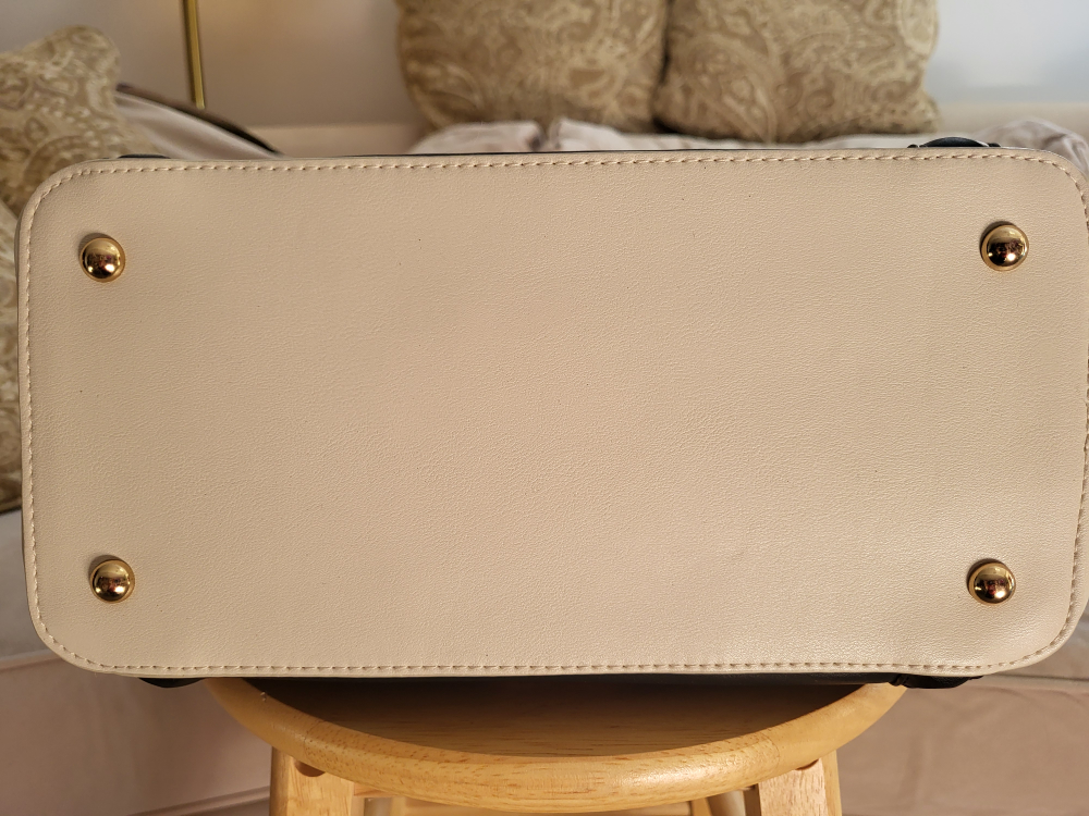 Gorgeous Two-Tone Faux Leather Purse - photo 3