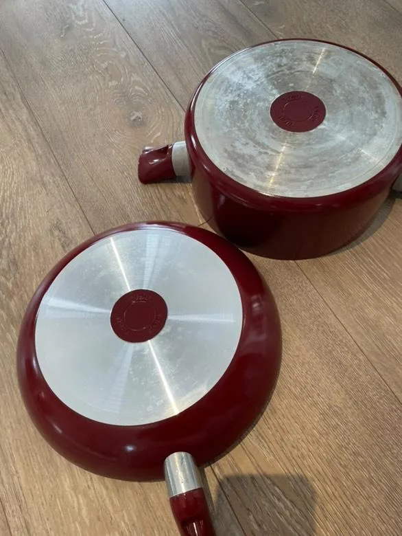 🩵 T-fal Red Ceramic Cookware Set - Pot and Frying Pan image indicator(2)