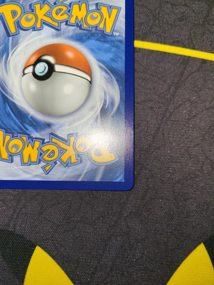 Vivid Voltage Hyper Rare Pikachu VMAX 188/185 image indicator(9)