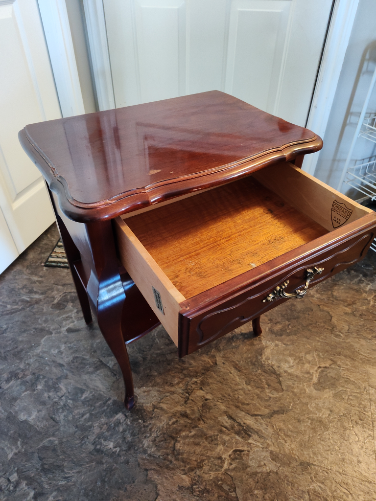 Vintage Gibbards Craftsmen End Table - photo 2