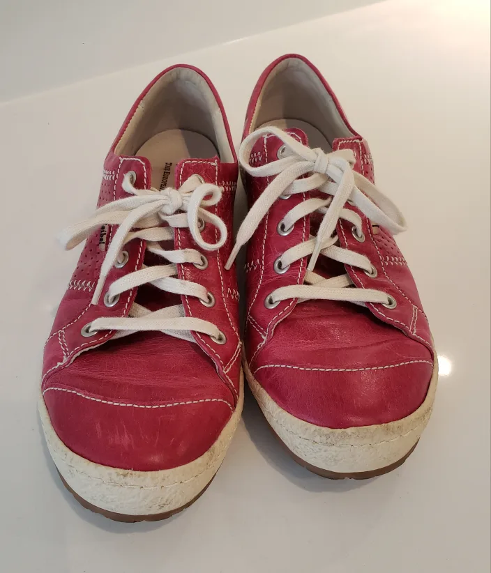 Josef Seibel Women's Red Leather Sneakers image indicator(3)