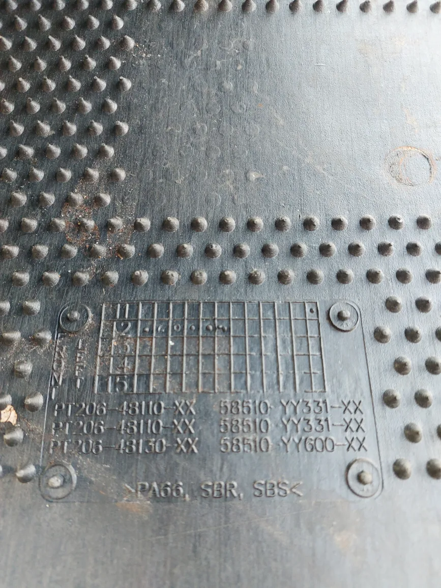 Lexus RX Floor Mat 2012 image indicator(3)