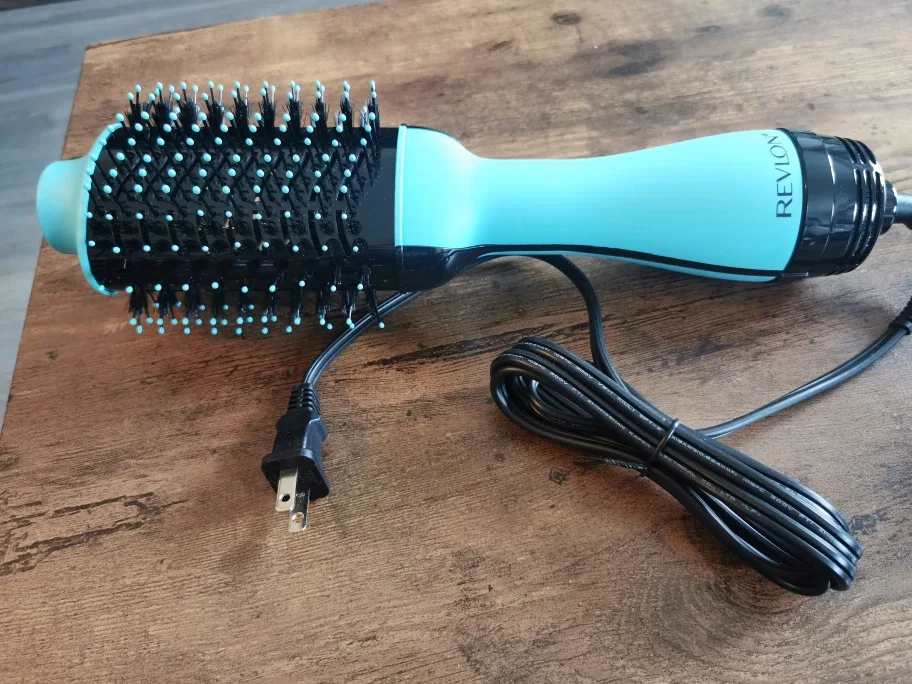 Revlon One-Step Volumizer and Ionic Hair Dryer image indicator(2)