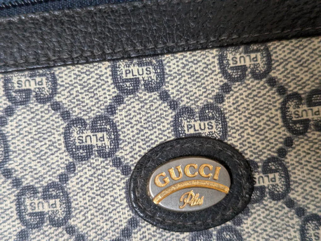 Authentic Vintage Gucci Plus Clutch image indicator(2)