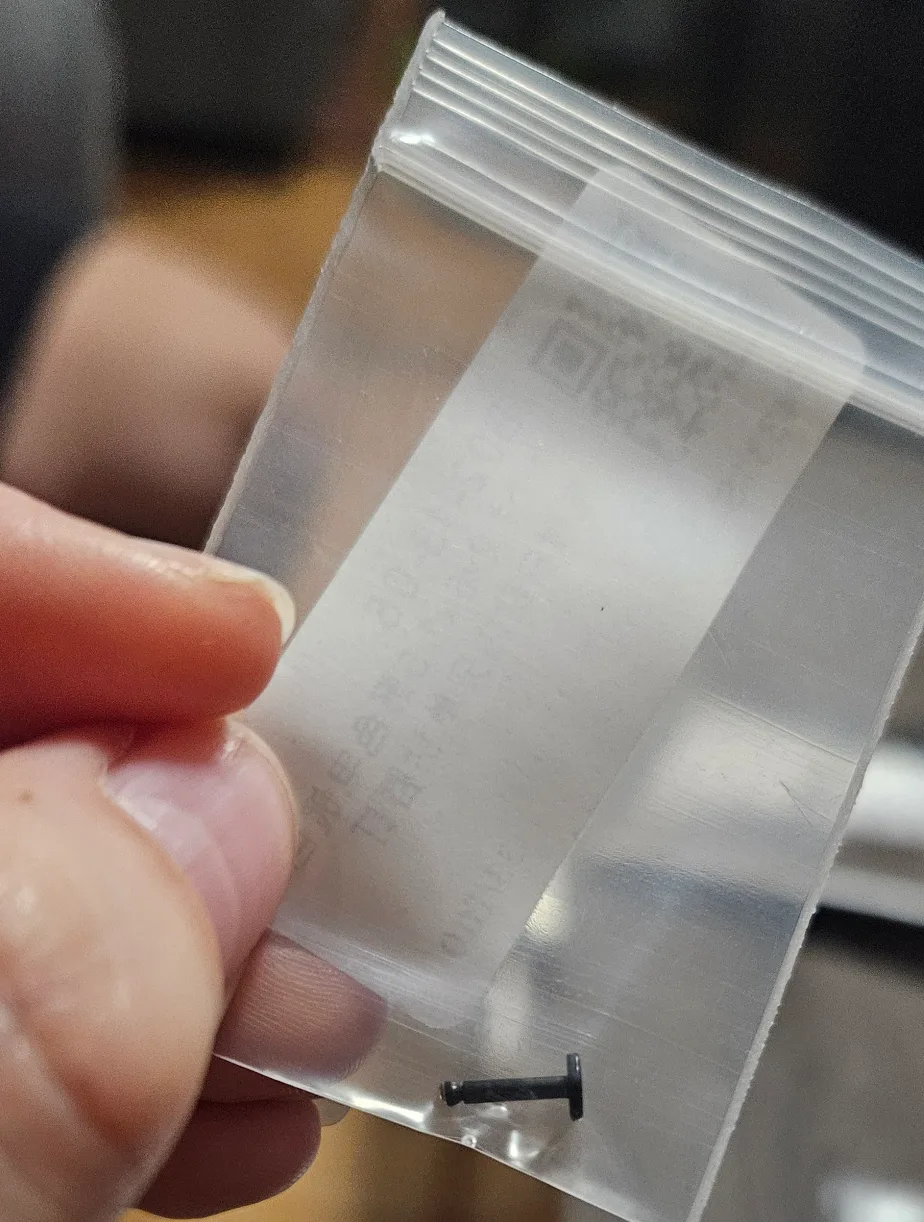 16G Labret Studs - Multiple Colors (NEVER BEEN USED) image indicator(3)