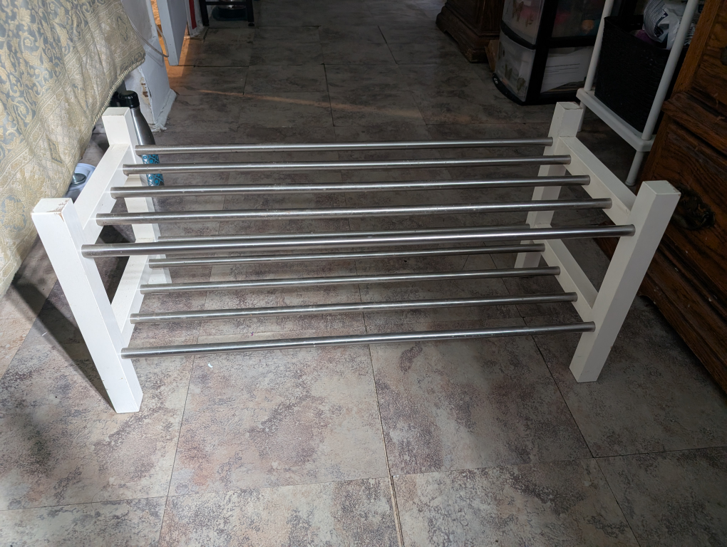 White Shoe Rack with Metal Rails 🧡